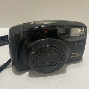 Pentax Zoom 105-R Film Camera AF Auto Focus 38-105mm Zoom Point & Shoot WORKING